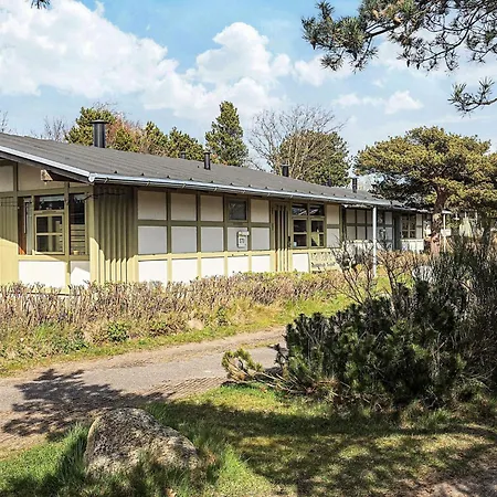 Holiday home Xiv *